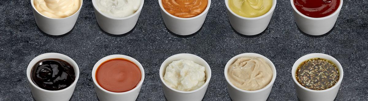 9 Must-Try Dipping Sauces For Your Pizza