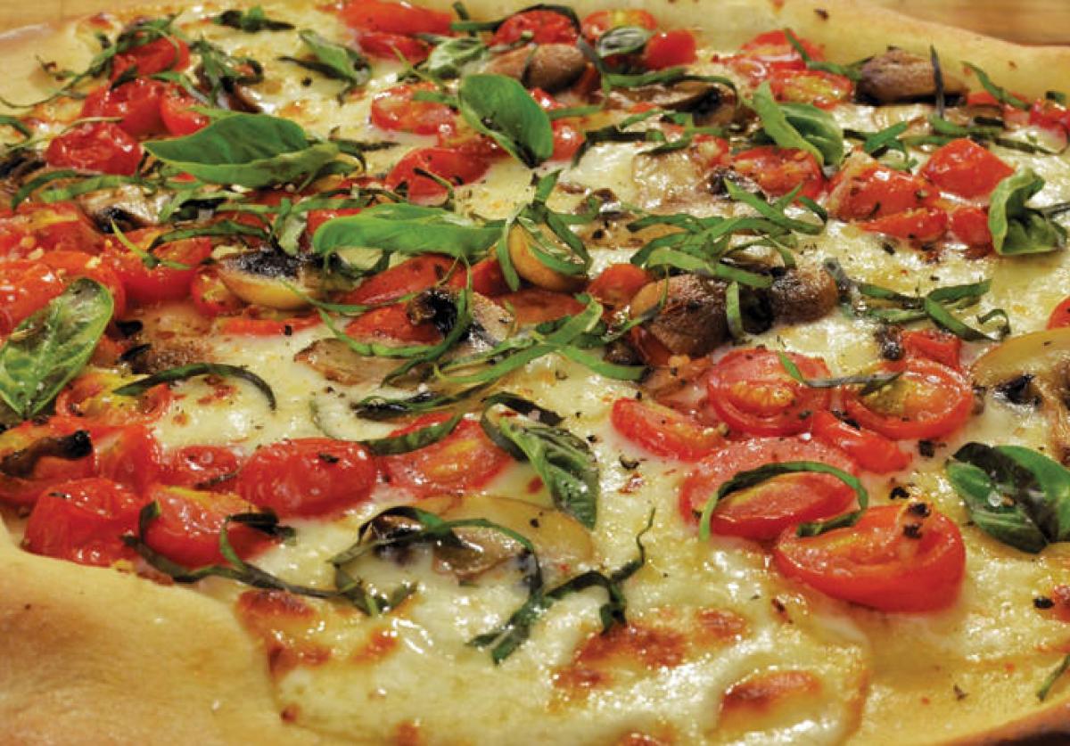 6 Delicious Vegetarian Pizza Toppings That Are Worth Their Weight in Gold