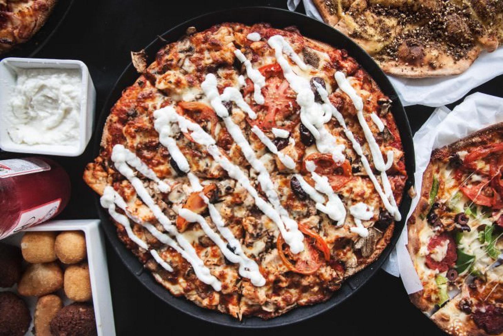 pizza in newtown
